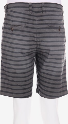 H&M Shorts 31 in Grau
