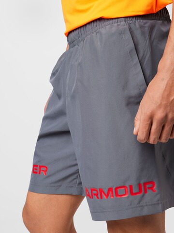 UNDER ARMOUR Regular Workout Pants in Grey