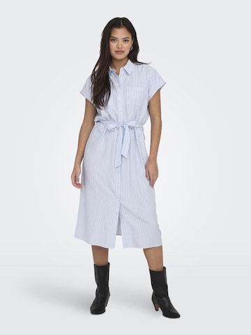 Robe-chemise 'HANNOVER SARAH' ONLY en bleu : devant