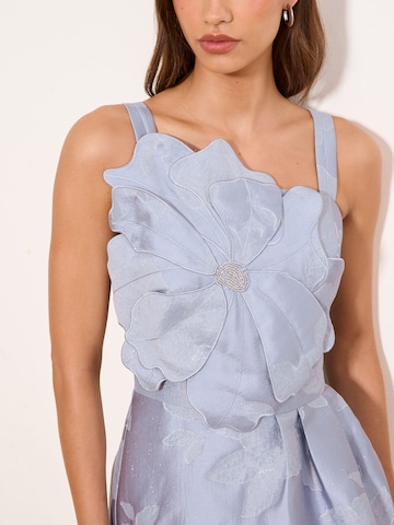 Lipsy Abendkleid in Silber