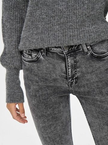 Skinny Jeans 'Fancy' di JDY in grigio