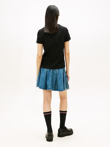 Tricou 'ESSENTIAL' de la Tommy Jeans pe negru