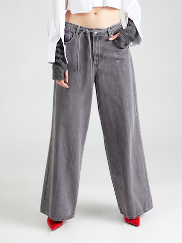 VILA Loose fit Jeans 'MEANS' in Grey: front