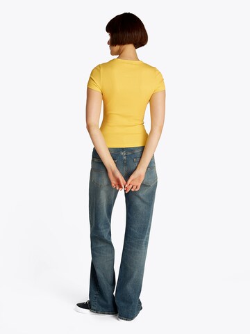 Tommy Jeans Shirt in Yellow