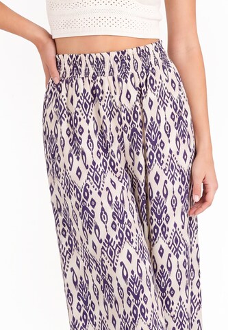 IZIA - Pierna ancha Pantalón 'Boho' en azul