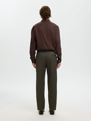 SELECTED Regular Pleated Pants in Brown