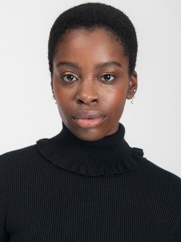 Influencer Sweater in Black