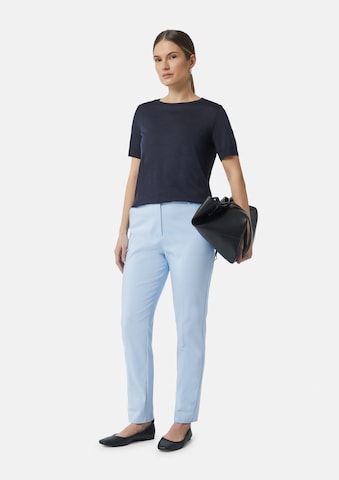 Coupe slim Pantalon à plis COMMA en bleu