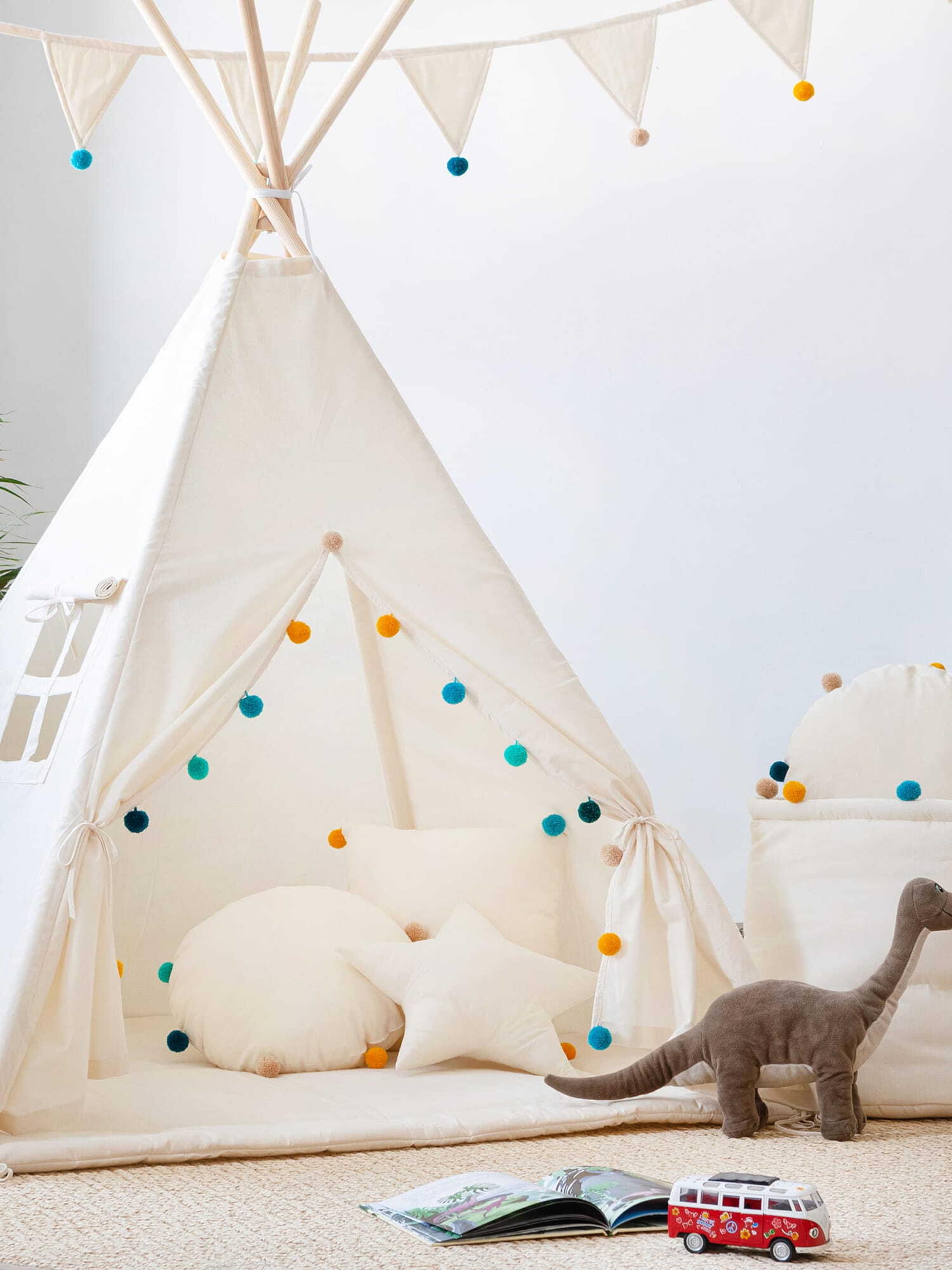 Sówka Design Game in White