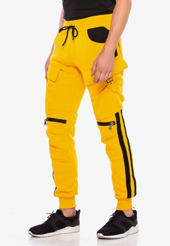 CIPO & BAXX Regular Pants in Yellow