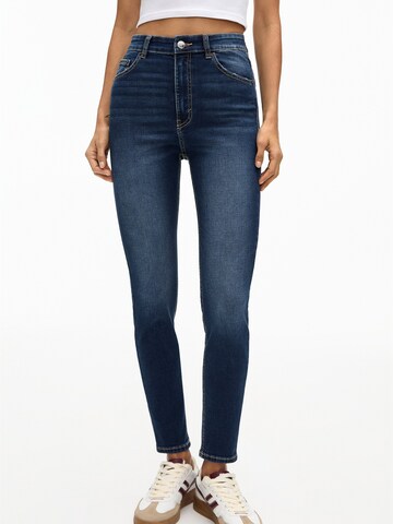 Pull&Bear Skinny Jeans in Blue: front
