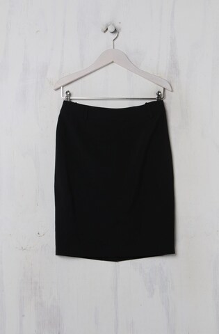 Madeleine Skirt in S in Black: front