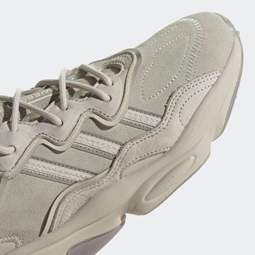 Baskets basses 'Ozweego' ADIDAS ORIGINALS en beige