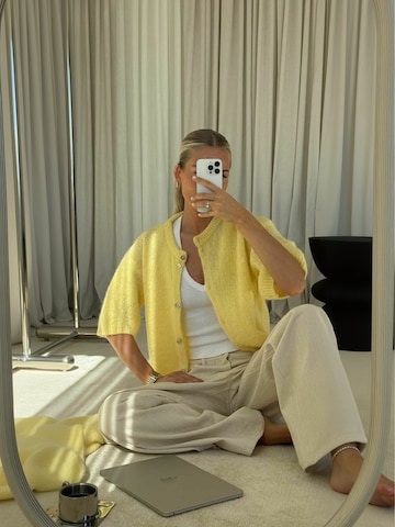 Cardigan ' N-Kae ' Noella en jaune : devant