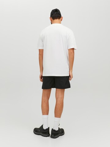 JACK & JONES Bluser & t-shirts 'UNNATURAL' i hvid