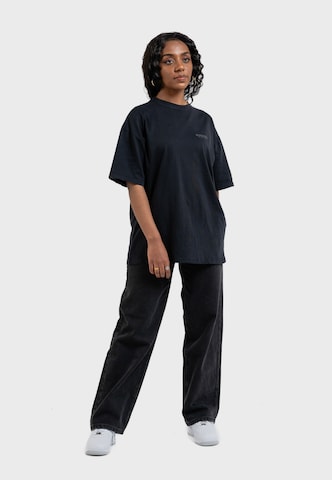 Oldskull Shirt 'Peach Dyed Basic Oldskull' in Black