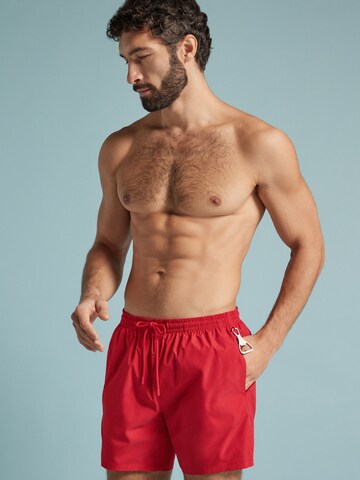 IUMAN Intimissimi Swim Trunks in Red