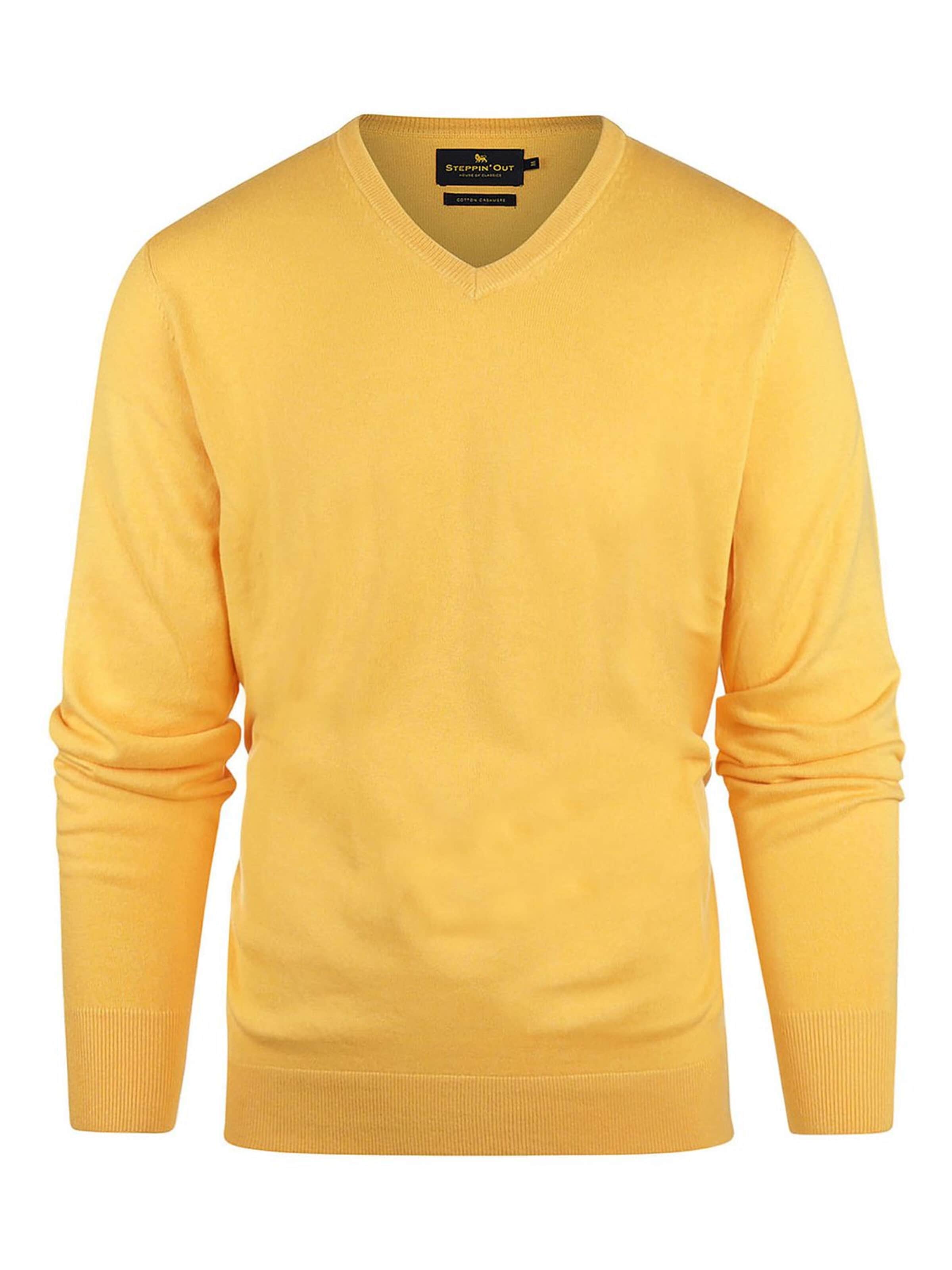 Steppin' out Sweater in Yellow: front