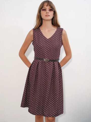 Bigdart Dress in Red: front