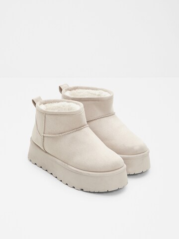 bonprix - Botas en beige