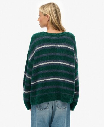 Superdry Pullover in Grün