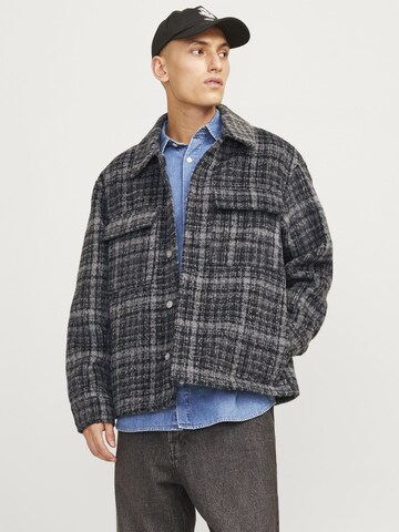 JACK & JONES Tussenjas in Zwart: voorkant