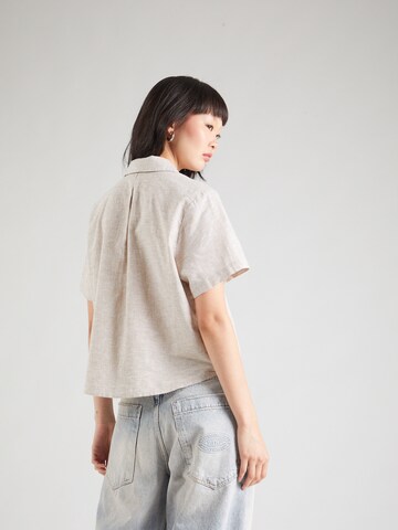 Monki - Blusa en beige