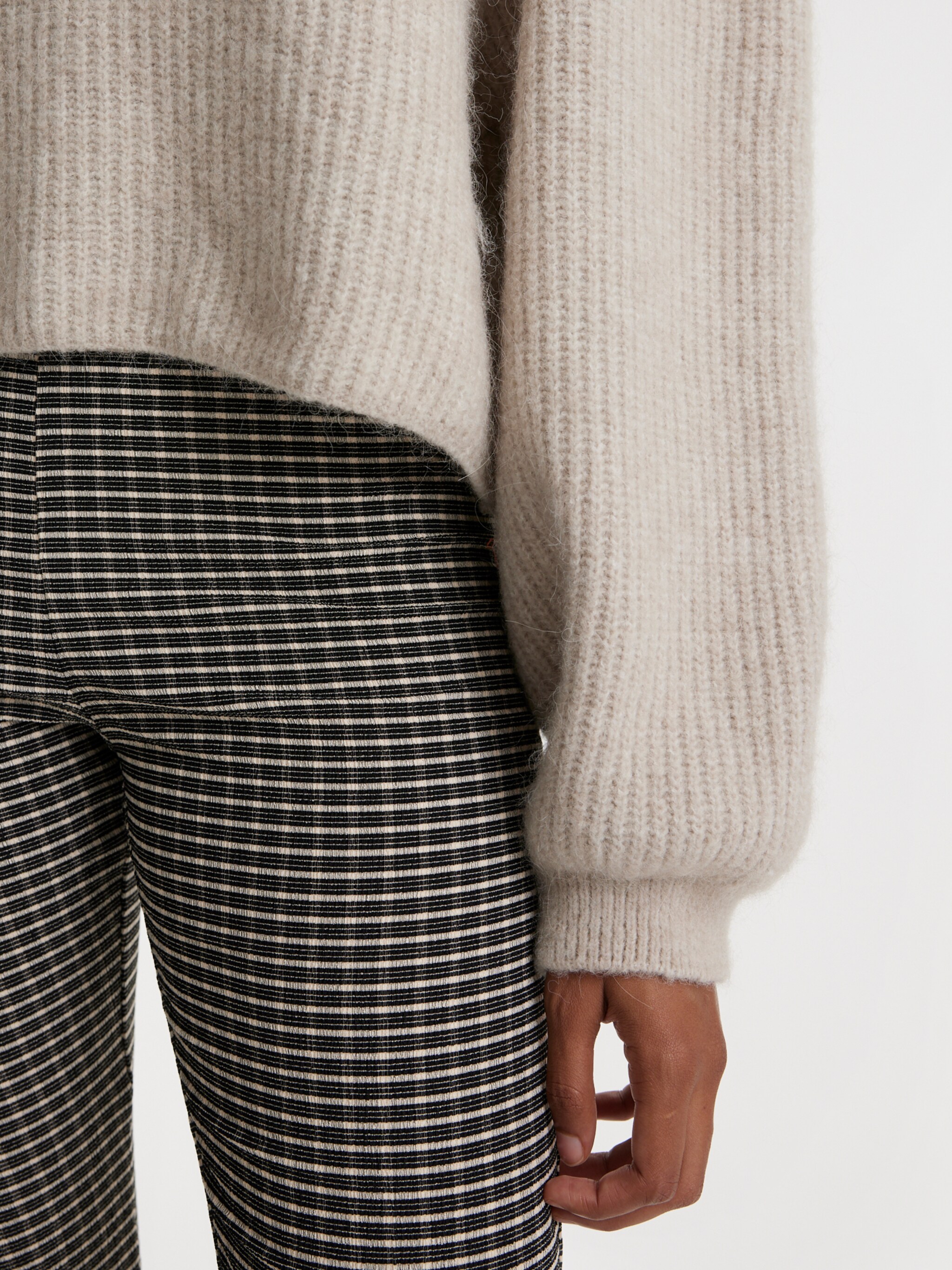 EDITED Producten Trui 'Sue' Beige