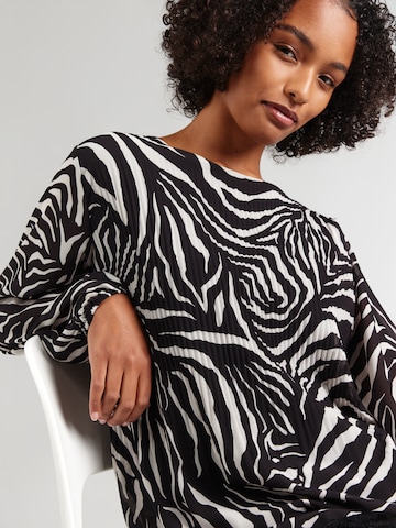 ZABAIONE - Blusa 'Al44bii' en negro