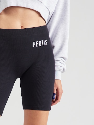 Pequs Skinny Shorts in Schwarz
