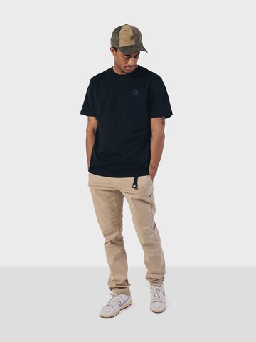 Trendsplant Regular Fit Paita ' ESSENTIAL ' värissä musta