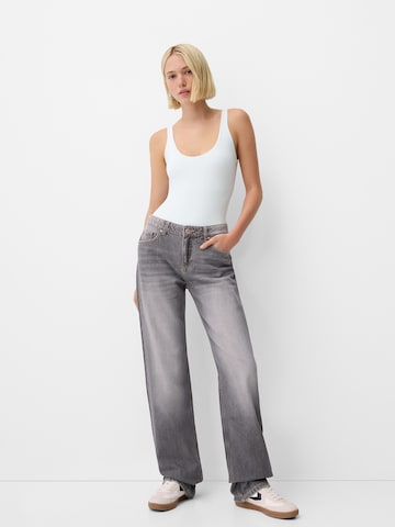 Bershka Loose fit Jeans in Grey
