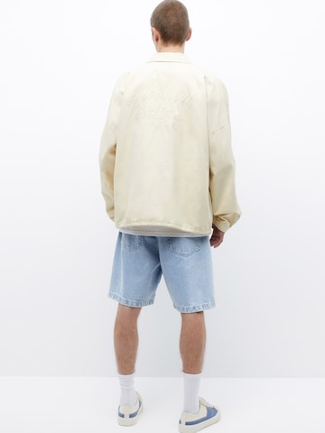Pull&Bear Prehodna jakna | bela barva