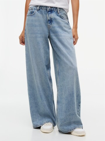 Tommy Jeans - Loosefit Calças de ganga 'DAISY' em azul: frente