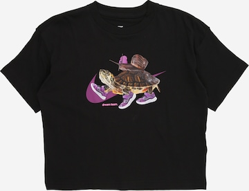 Nike Sportswear Тениска в черно: отпред