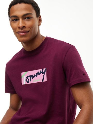 Tricou de la Tommy Jeans pe mov