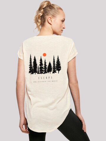 T-shirt 'Escape Discover the World Forest' F4NT4STIC en beige : devant