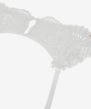 Hunkemöller Garter Belt ' Jamie' in White