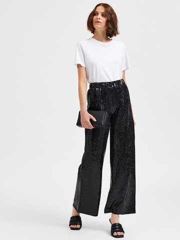 Loosefit Pantaloni 'Sandy' di SELECTED FEMME in nero