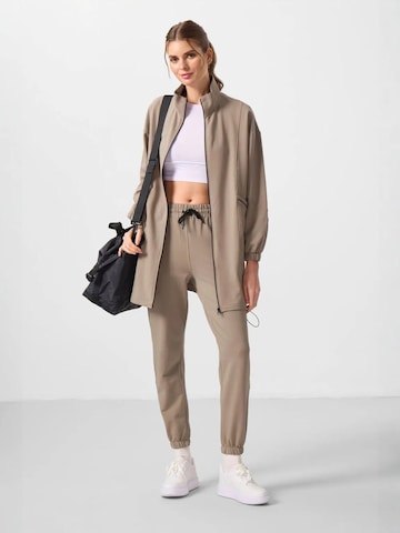 Tommy Life Loungewear in Beige: front