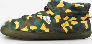 Nuvola. Hausschuh 'Camuffare' in Grün: Vorderseite