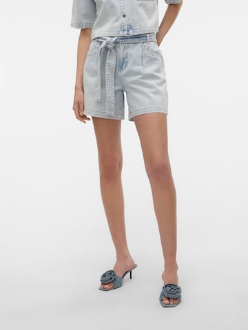 VERO MODA - regular Pantalón vaquero plisado 'Fie' en azul