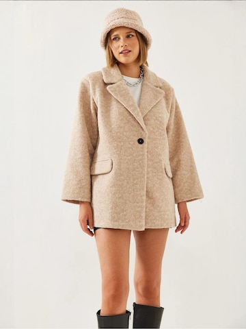 Cappotto di mezza stagione di Bianco Lucci in beige