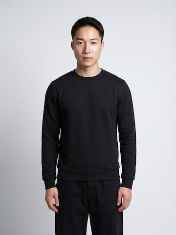 Pull-over ERVERTE Paris en noir : devant