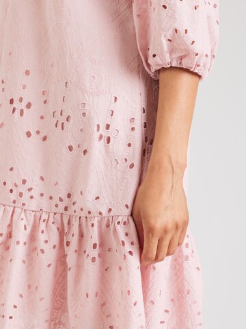 MORE & MORE Mekko värissä vaaleanpunainen