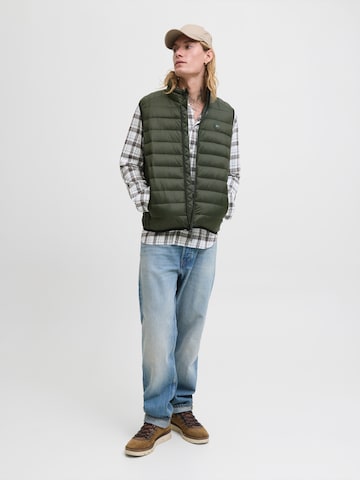 JACK & JONES Liivi 'JJEBradley' värissä vihreä