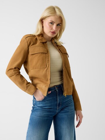 GUESS Jacke in Braun: Vorderseite