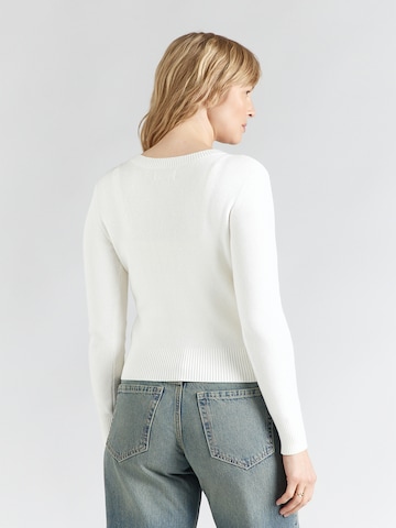 HOLLISTER Πλεκτή ζακέτα σε λευκό