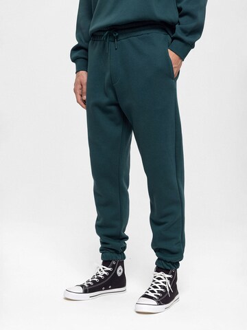 Antioch Tapered Trousers in Green