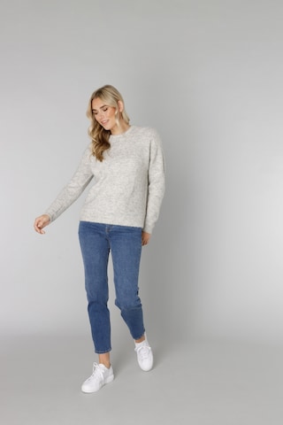 BASE LEVEL Sweater in Grey